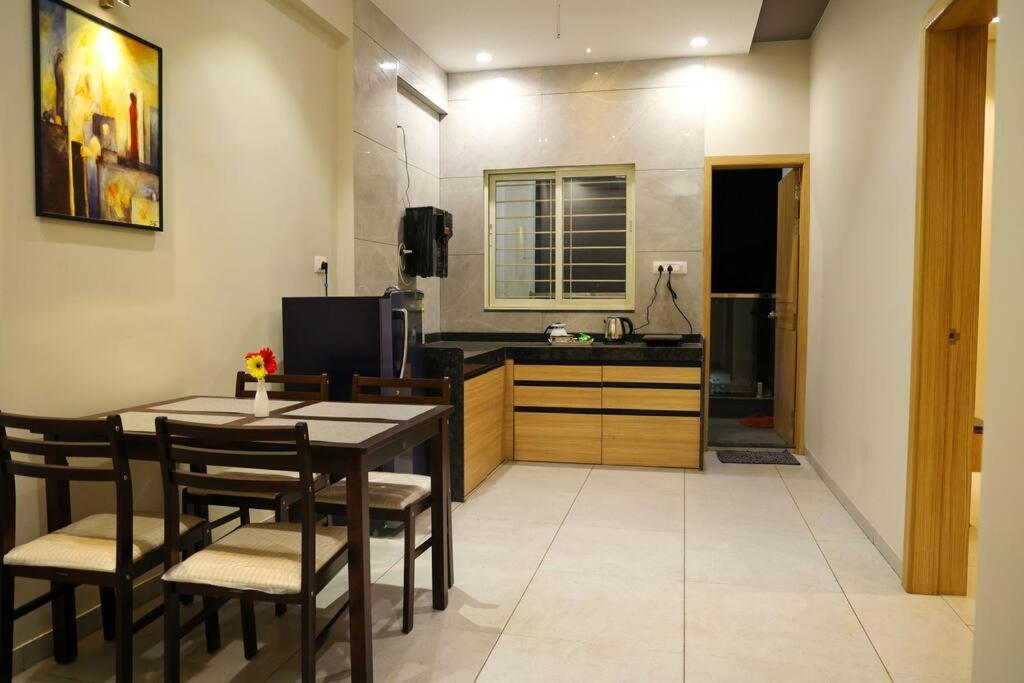 'Sumadhu Homes - 201 ' โกลฮาปูร์ ภายนอก รูปภาพ